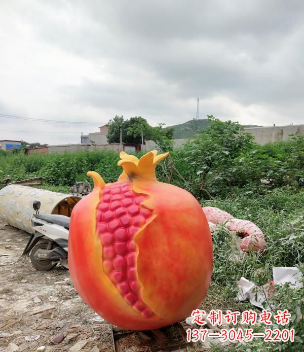 日照玻璃钢仿真石榴雕塑——精美的艺术品