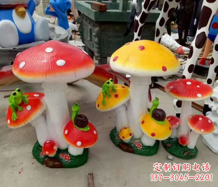 日照玻璃钢蘑菇雕塑精美多彩