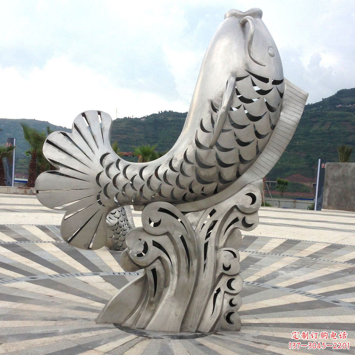 日照不锈钢“鱼”园林水景喷泉动物景观雕塑