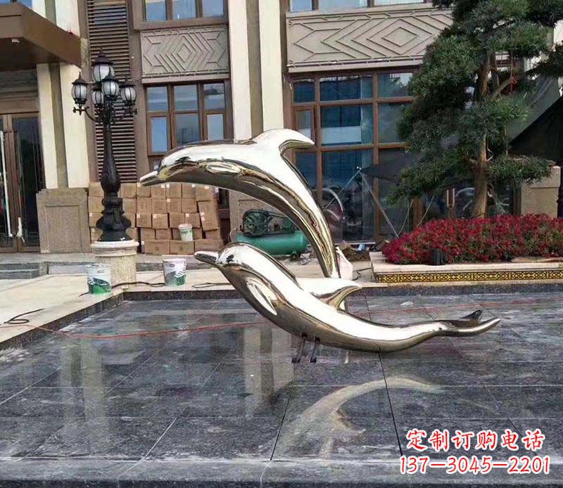 日照不锈钢海豚雕塑——美丽的艺术礼物