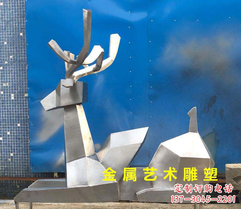 日照不锈钢别墅几何鹿雕塑——别出心裁的艺术灵感