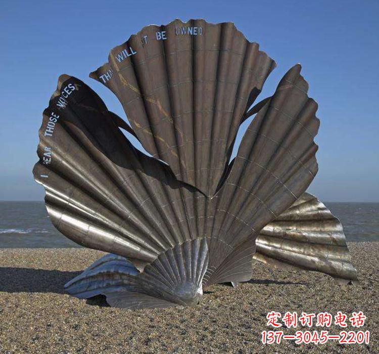 日照不锈钢城市的扇贝雕塑——一座海洋文化的象征