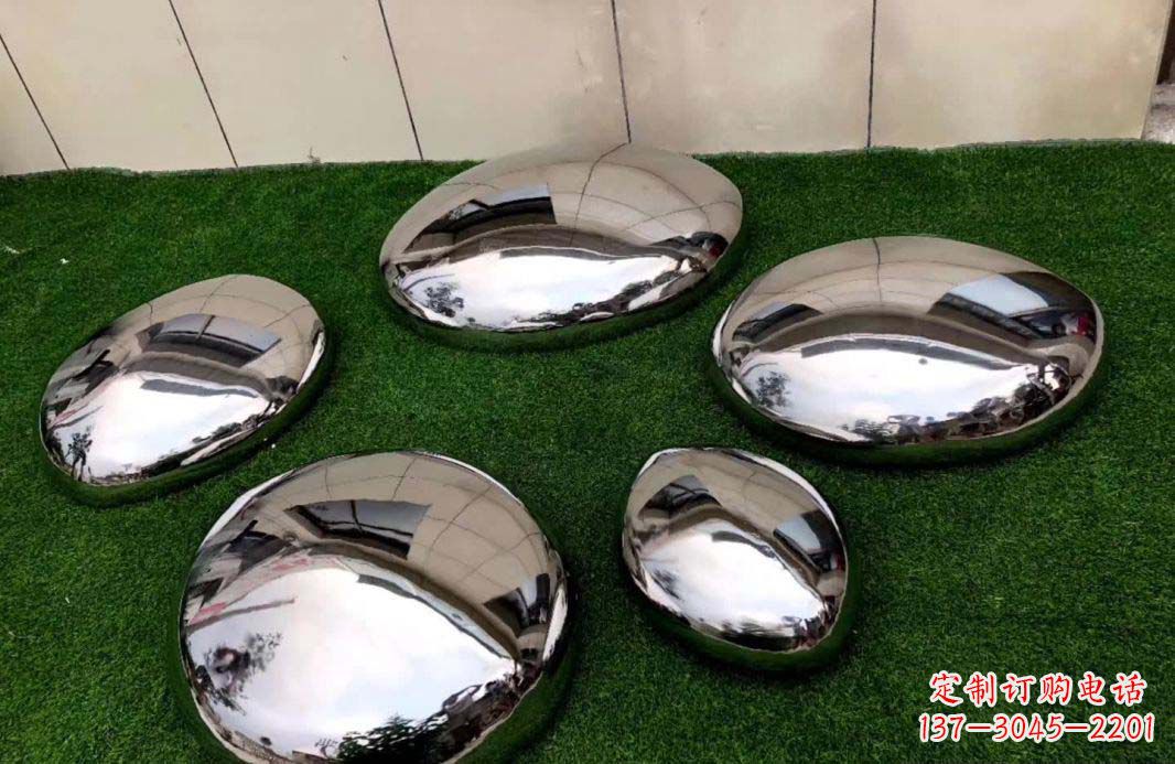 日照不锈钢鹅卵石雕塑艺术品的精致之美