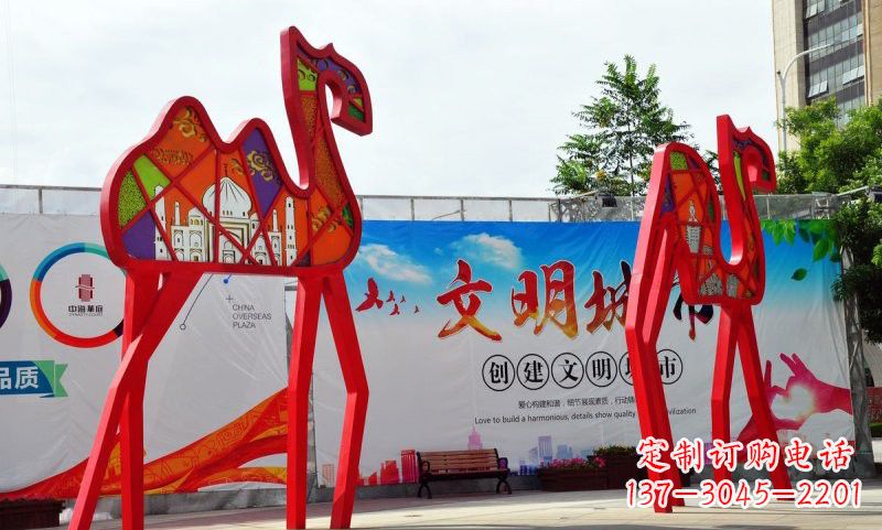 日照不锈钢骆驼雕塑——精美的艺术之作