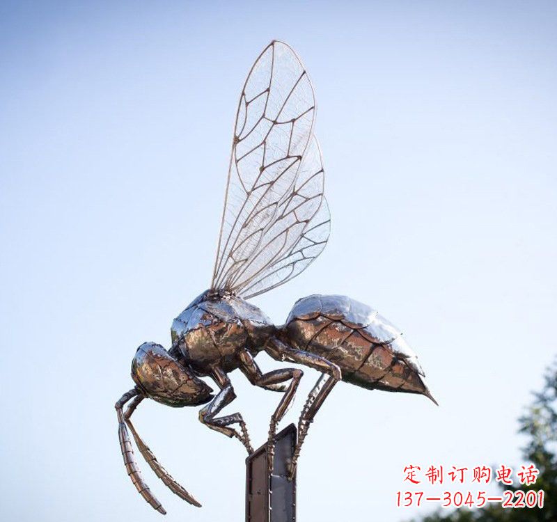 日照不锈钢公园蜜蜂雕塑精彩纷呈的自然之美