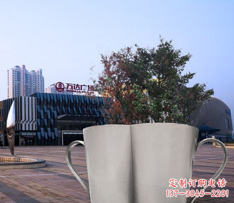 日照不锈钢花盆雕塑带来精致的艺术感受