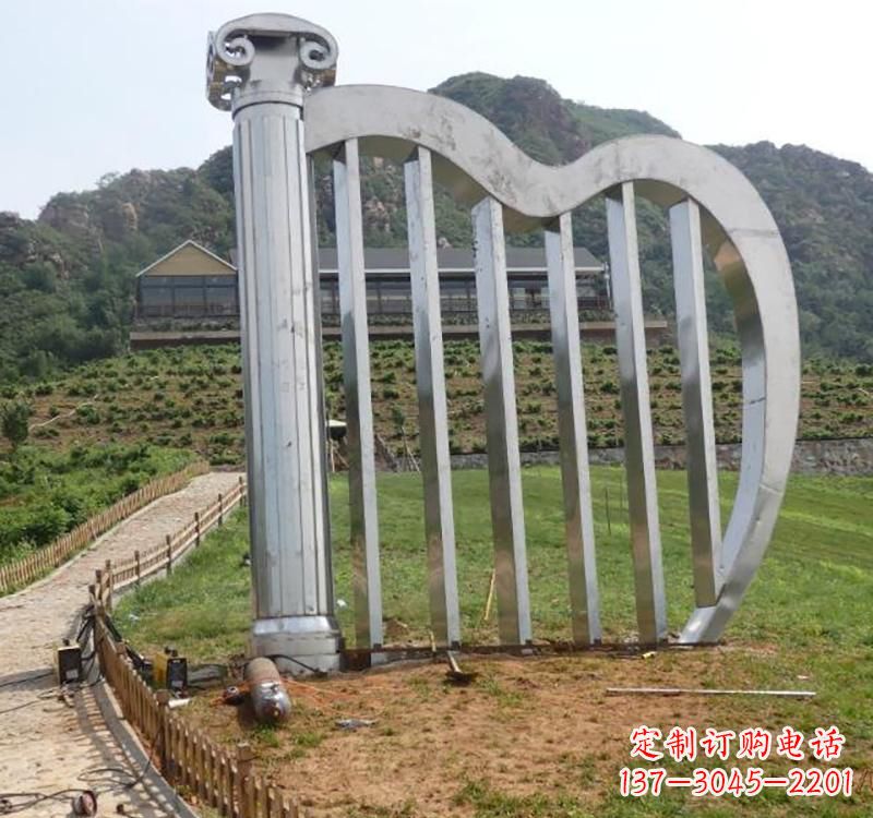 日照不锈钢竖琴雕塑——雕塑艺术的精粹