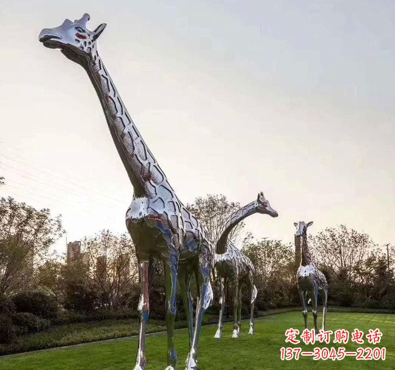 日照不锈钢长颈鹿雕塑美丽的艺术精神