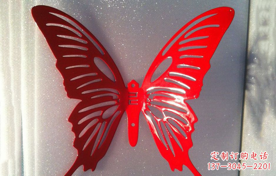 日照不锈钢蝴蝶雕塑让蝴蝶飞跃展现灿烂美丽