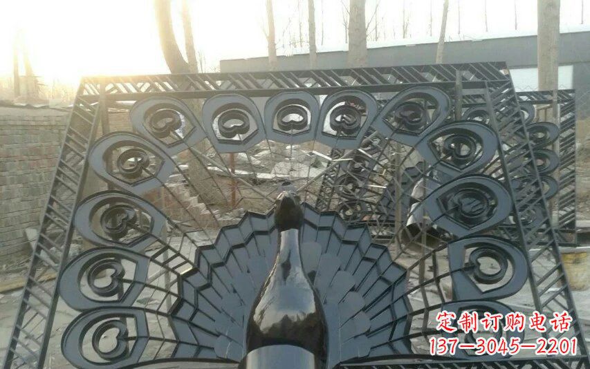 日照不锈钢孔雀开屏景观雕塑