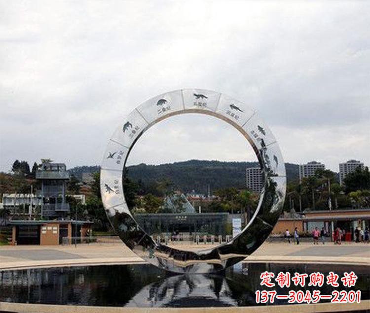 日照恐龙圆环雕塑让恐龙永久存在