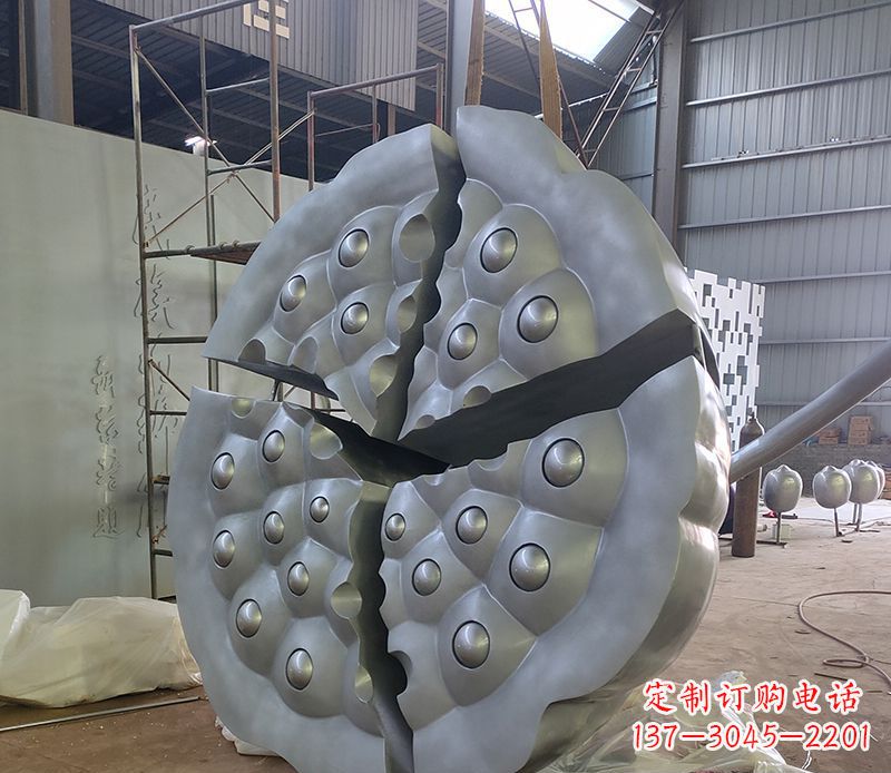 日照不锈钢莲蓬雕塑精美外形 引人入胜