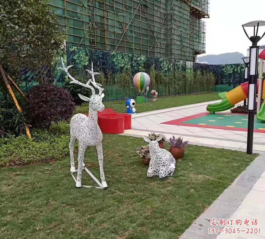 日照不锈钢梅花鹿雕塑点亮公园景观