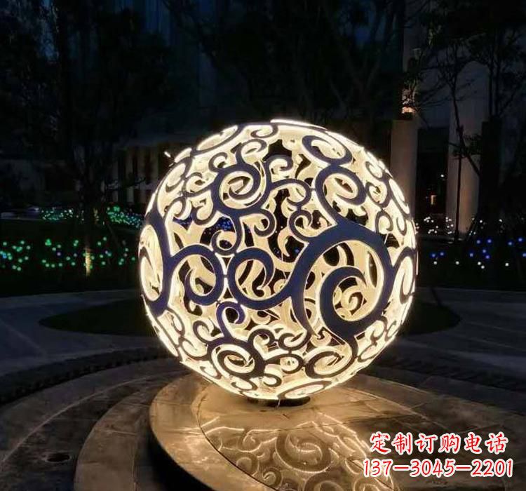 日照不锈钢镂空球喷泉雕塑艺术性的水景装饰