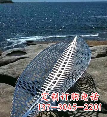 日照不锈钢镂空树叶景观雕塑精致而又充满灵性