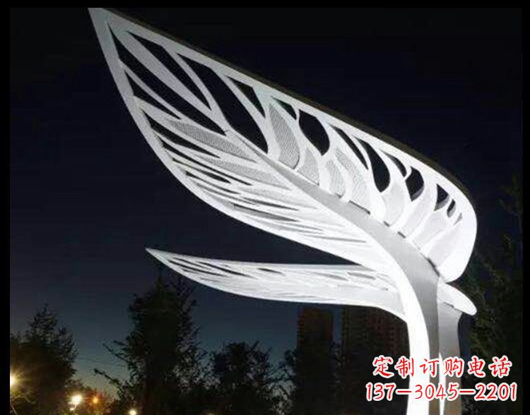 日照不锈钢镂空树叶雕塑点缀景观