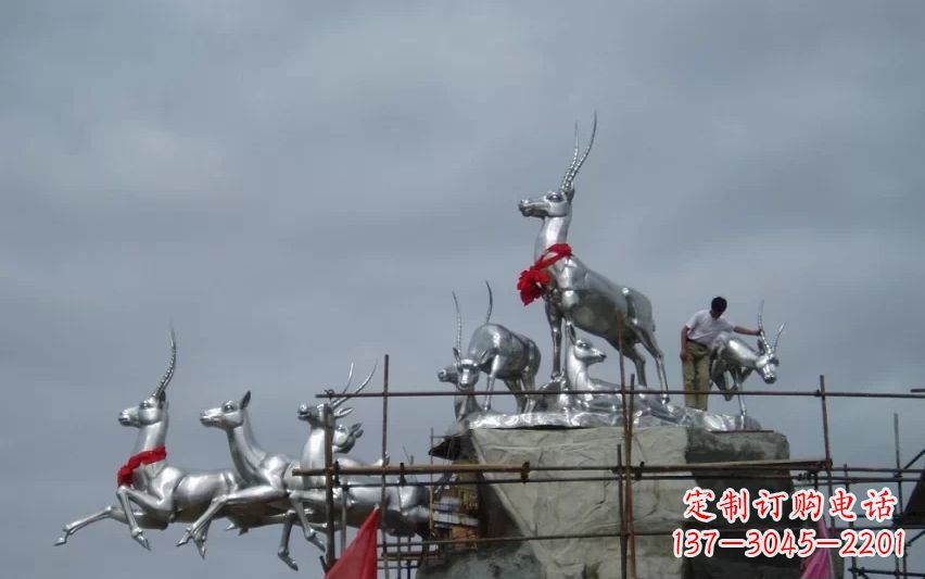 日照不锈钢动物雕塑——美丽宁静的自然之美