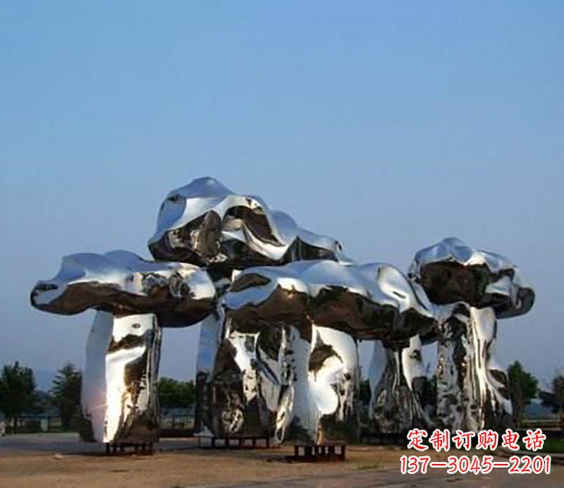 日照不锈钢蘑菇雕塑——一次惊艳的艺术之旅