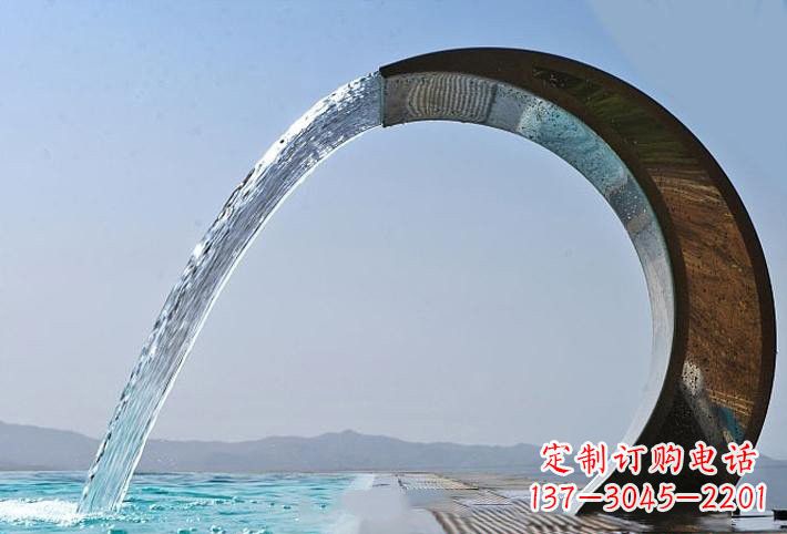 日照精美不锈钢喷水圆环雕塑
