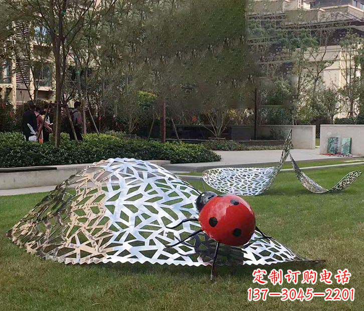 日照不锈钢瓢虫雕塑令人惊叹的艺术之美