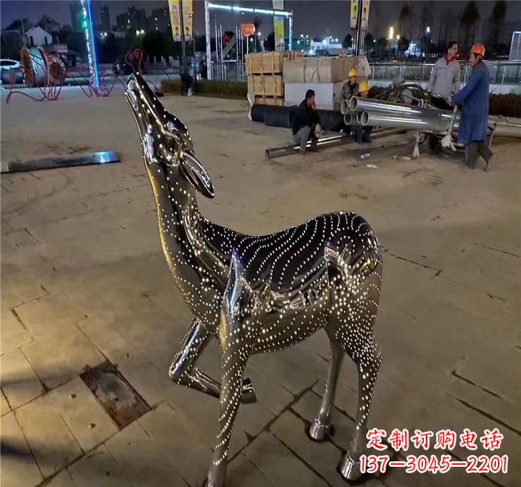 日照时尚优雅的不锈钢小鹿雕塑