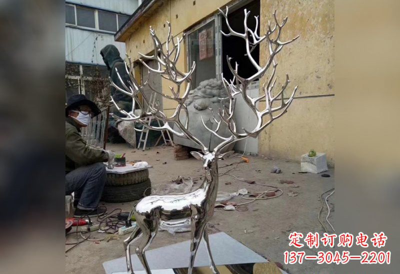 日照不锈钢树枝鹿雕塑艺术精美的自然之美