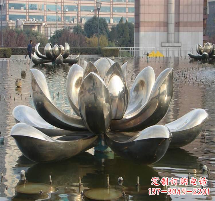 日照不锈钢水景荷花雕塑质朴之美