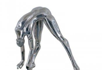 日照不锈钢的舞者