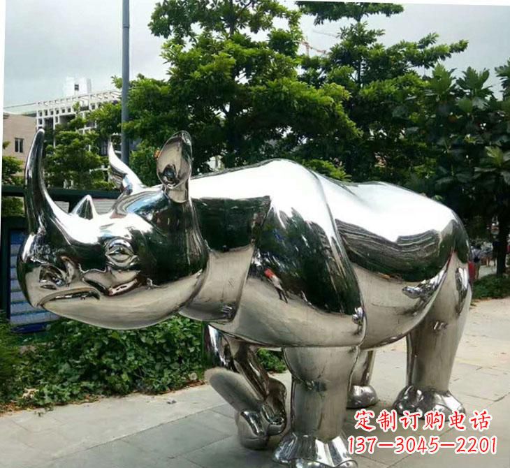 日照不锈钢犀牛雕塑传承自然之美
