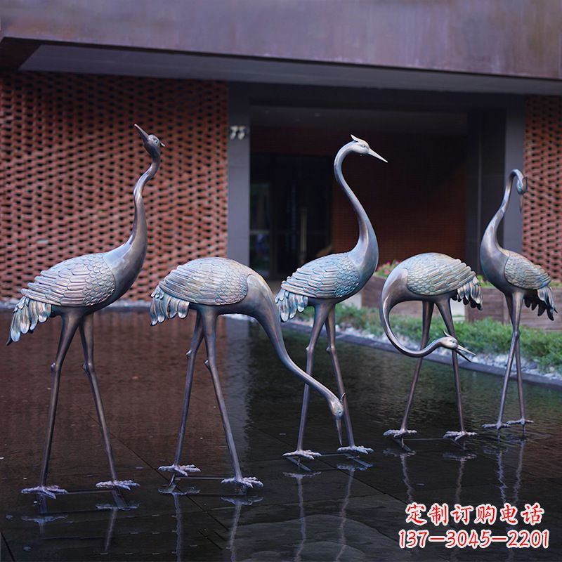 日照不锈钢仙鹤飞翔雕塑