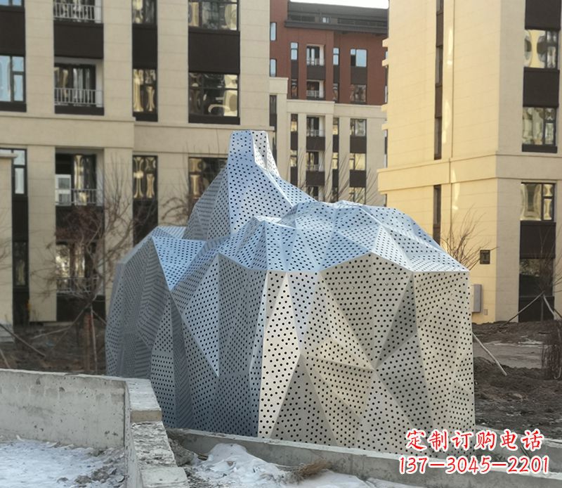 日照不锈钢小区假山雕塑雕塑点缀小区美景