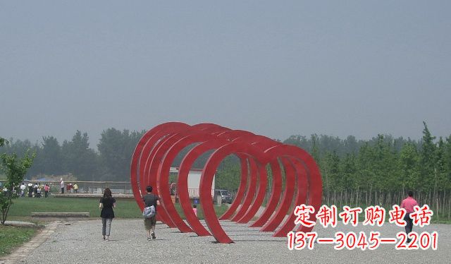 日照不锈钢心形拱门雕塑美丽而神圣