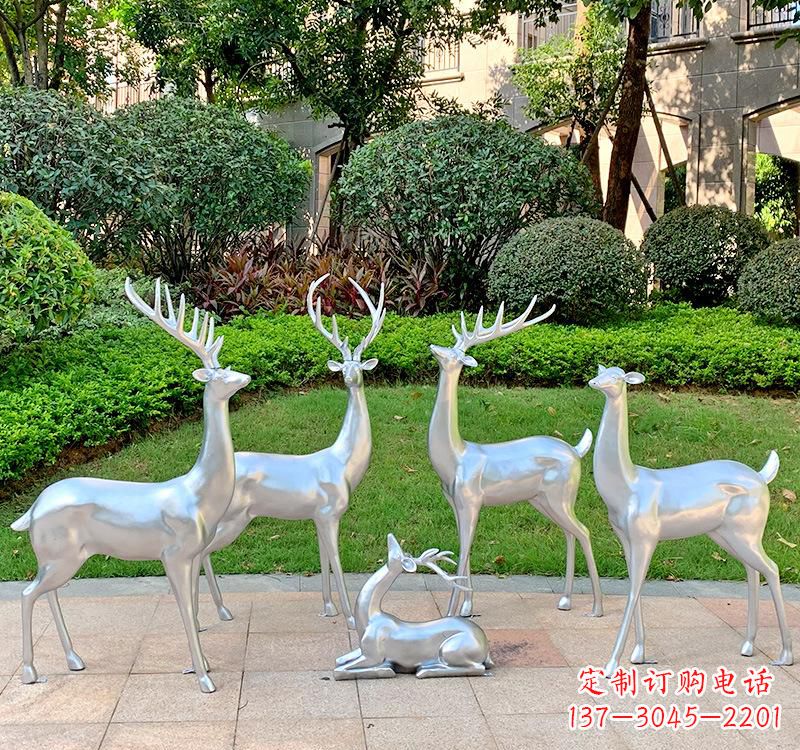 日照不锈钢园林小鹿雕塑美丽的艺术点缀