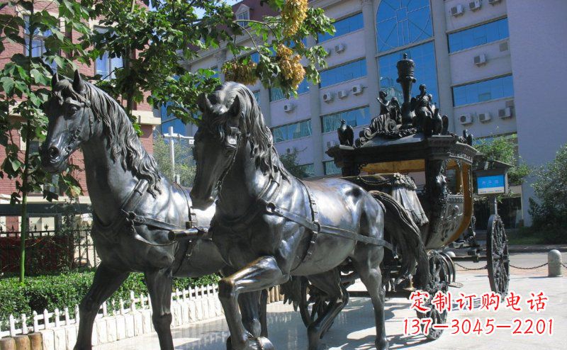 日照马车雕塑西方步行街的瑰宝