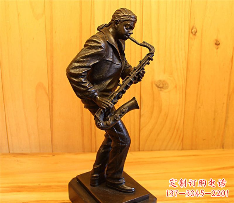 日照萨克斯雕塑娱乐场所的精灵