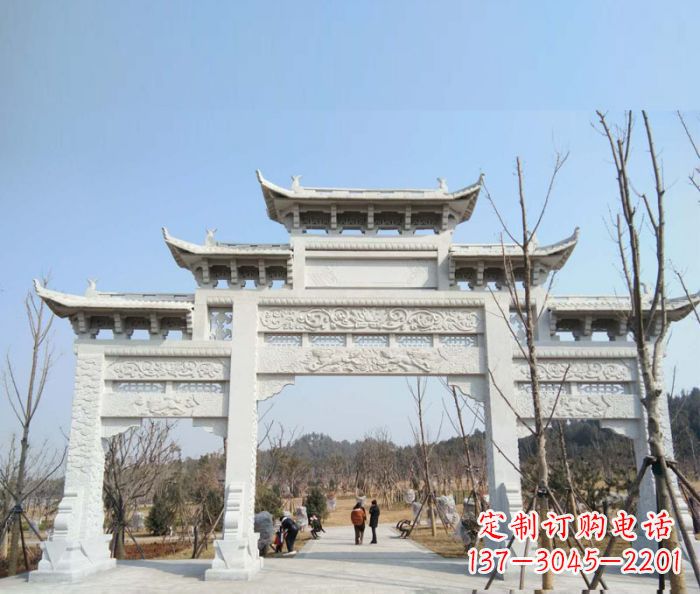 日照“村口三门石雕牌楼”——悠久历史的见证