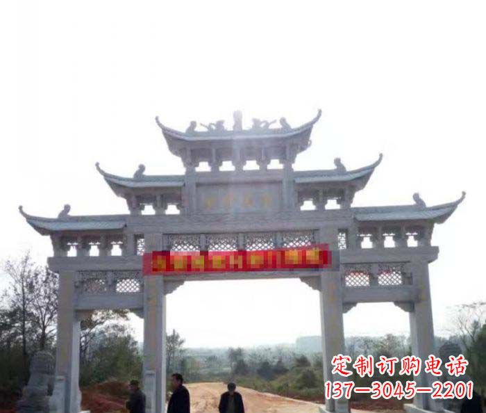 日照三门石雕牌楼古老而精美的雕塑