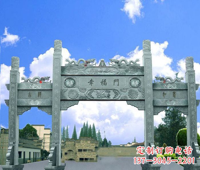 日照村庄三门牌坊的雕塑之美