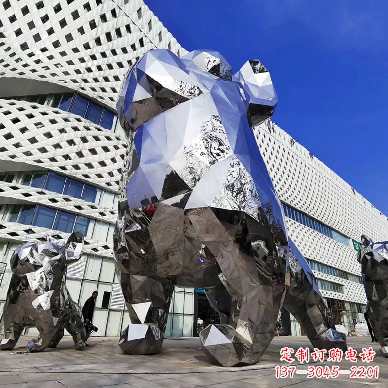 日照优雅可爱的面部狗雕塑