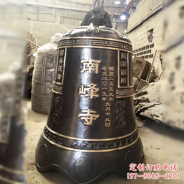 日照大型铜钟雕塑
