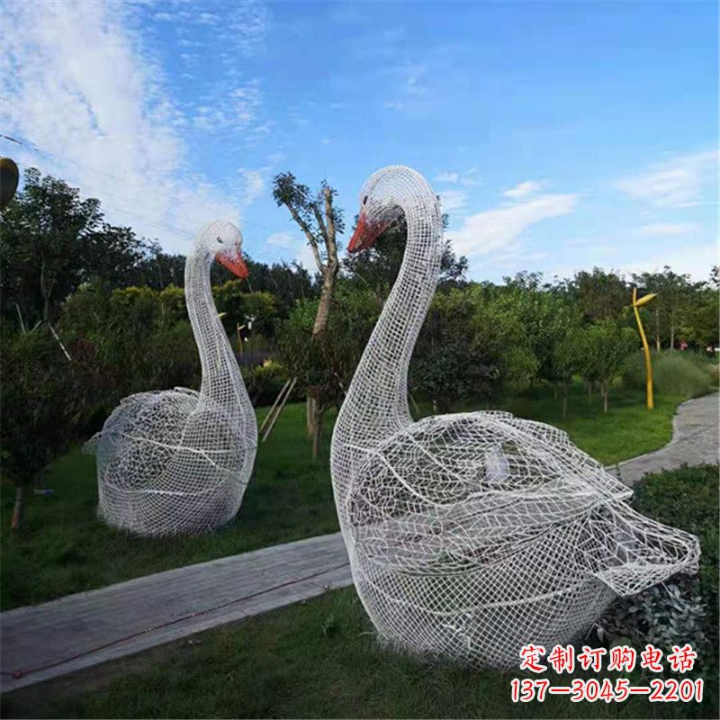 日照梦幻般的大型网格天鹅景观动物雕塑
