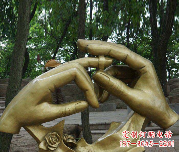 日照精美戒指铜雕塑
