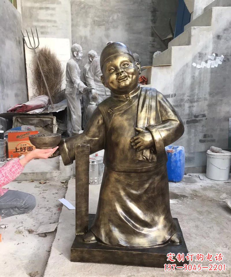 日照店小二铜雕——精美精致的人物雕塑