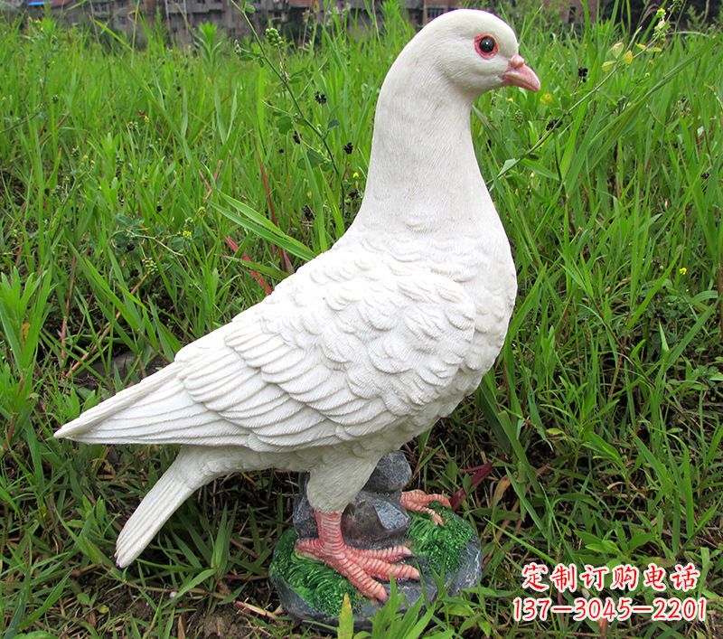 日照锻铜鸽子浮雕,精致细腻的雕塑体现