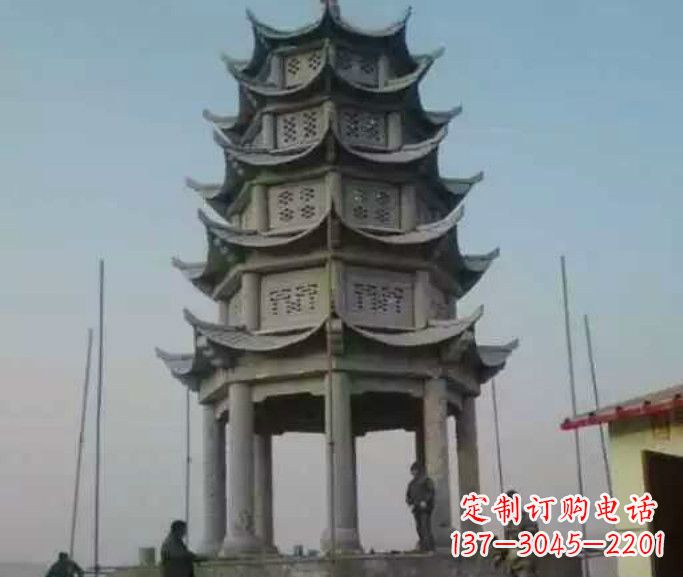 日照精美绝伦的多层凉亭石雕