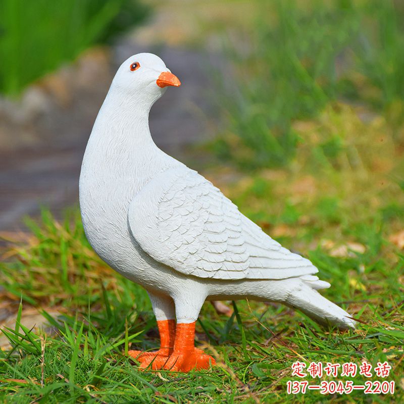 日照和平鸽雕塑传递和平与希望的象征