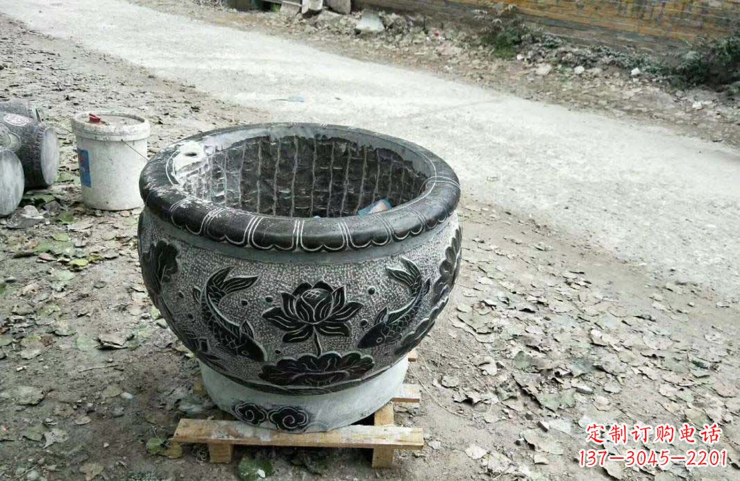 日照仿古圆形水缸石雕