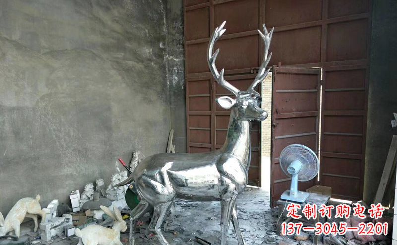 日照艺术精美的不锈钢鹿装置雕塑