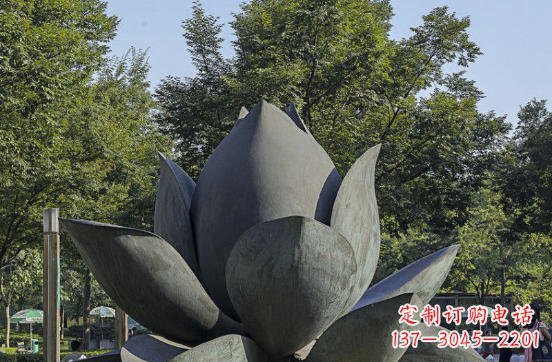日照公园莲花景观铜雕