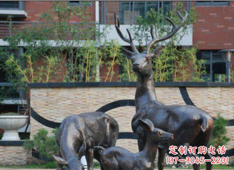 日照古雅优雅的梅花鹿铜雕